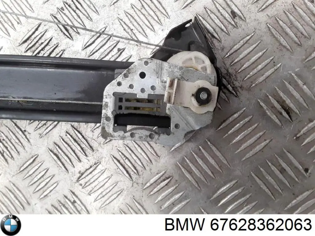 Моторчик стеклоподъемника двери задней, левой BMW 676283620640 цена, от 19.00 USD