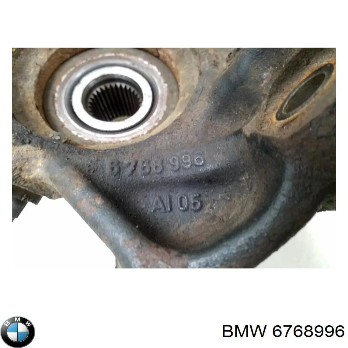 6768996 BMW Цапфа - поворотный кулак передний, правый