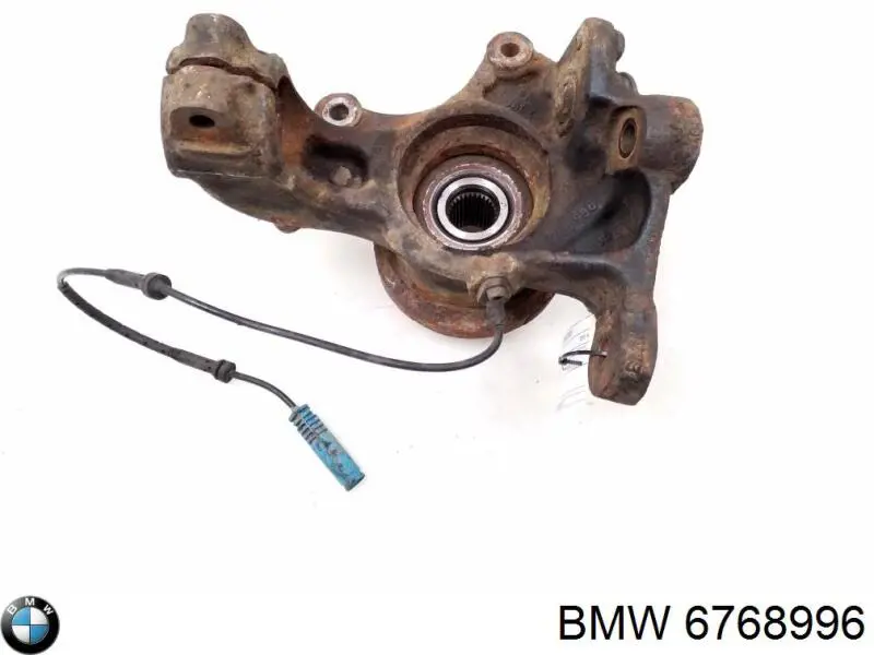 Цапфа передняя правая 6768996 BMW