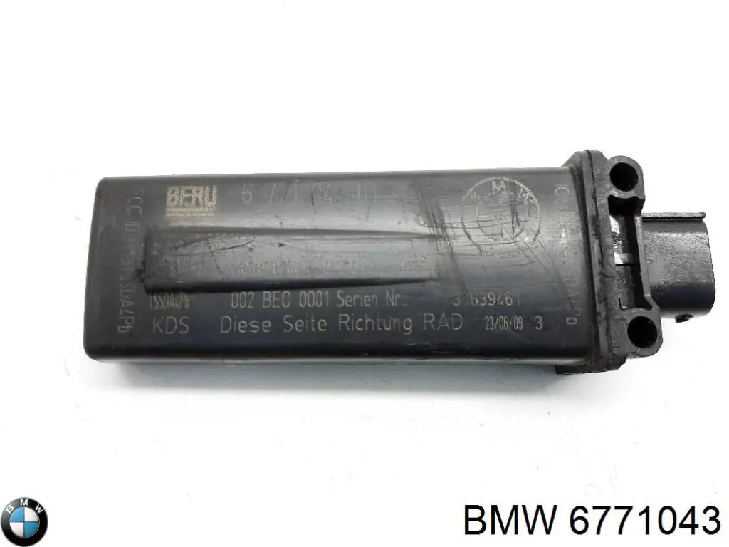6771043 BMW 