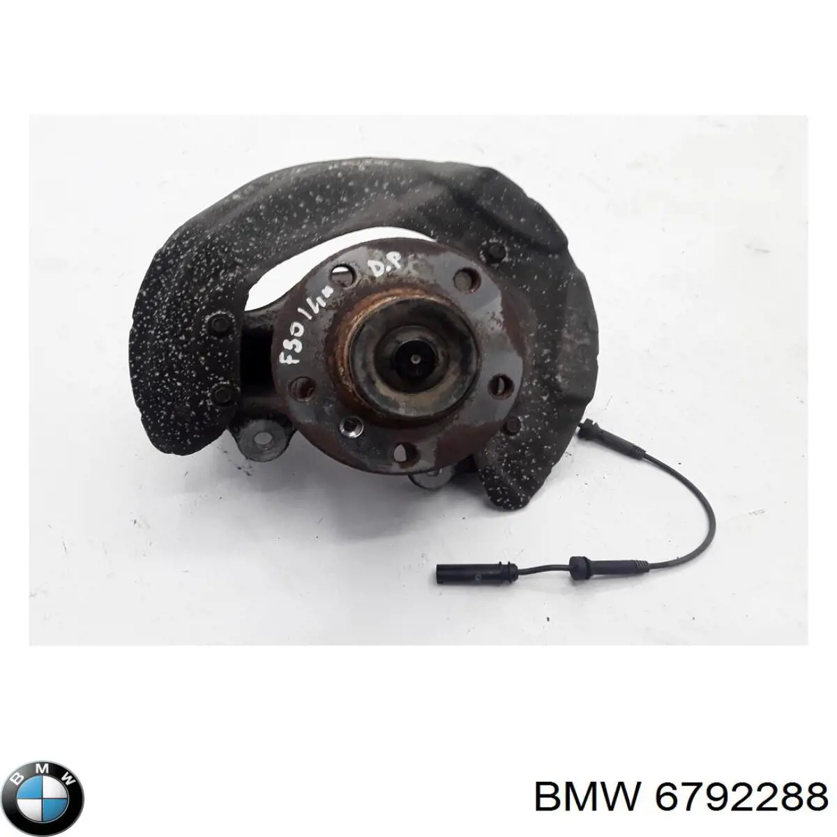 Цапфа передняя правая 6792288 BMW