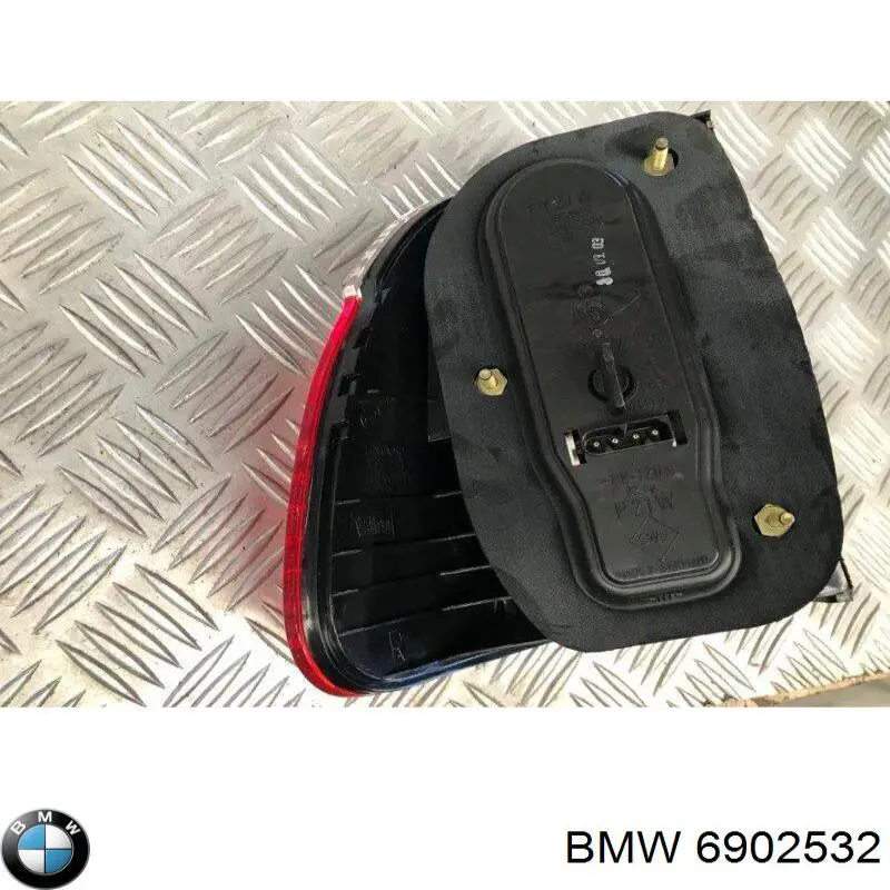 Купить 6902532 BMW Фонарь задний правый, внешний