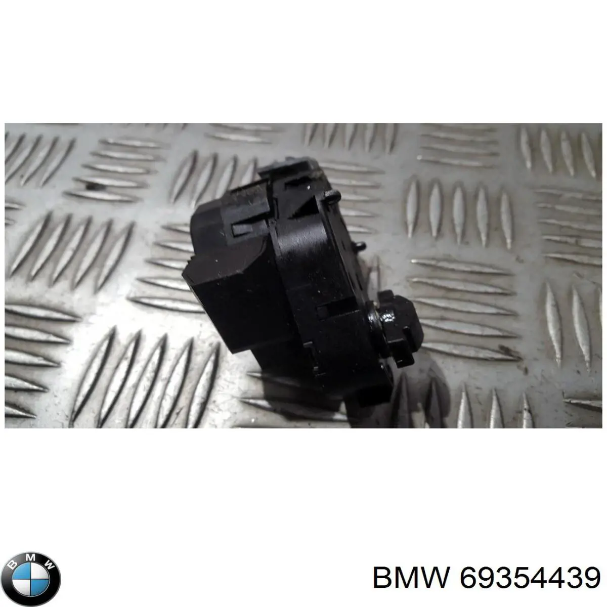  BMW 69354439 цена, от 3.81 USD
