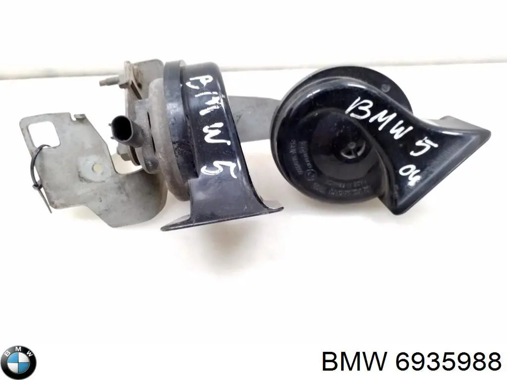  6935988 BMW