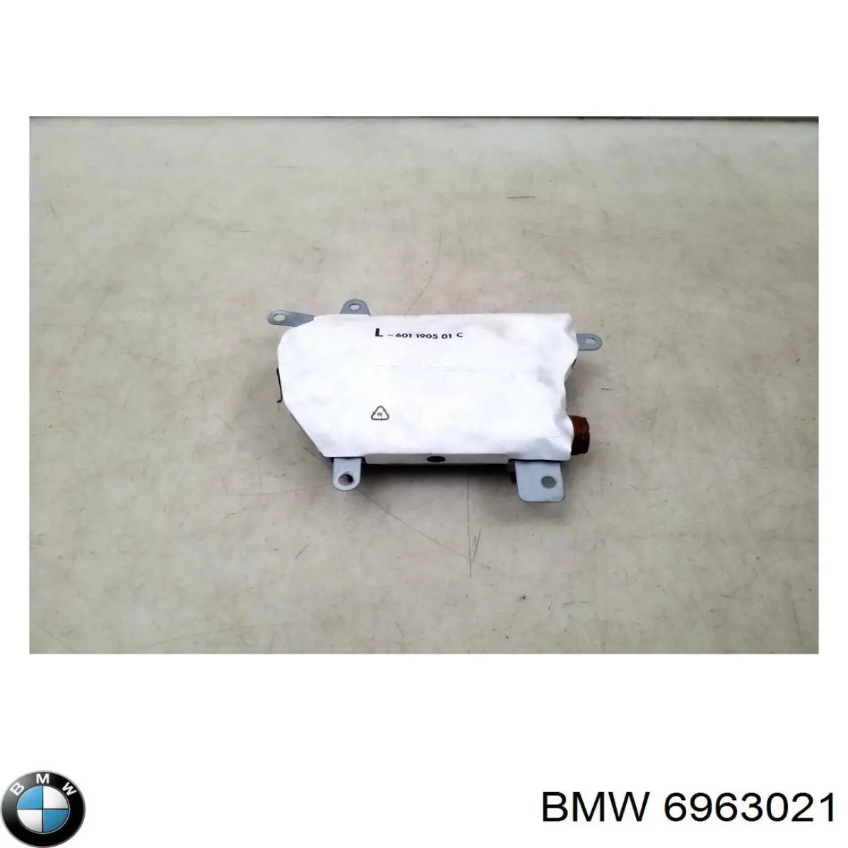 Подушка безопасности (AIRBAG) двери передней левой 6963021 BMW