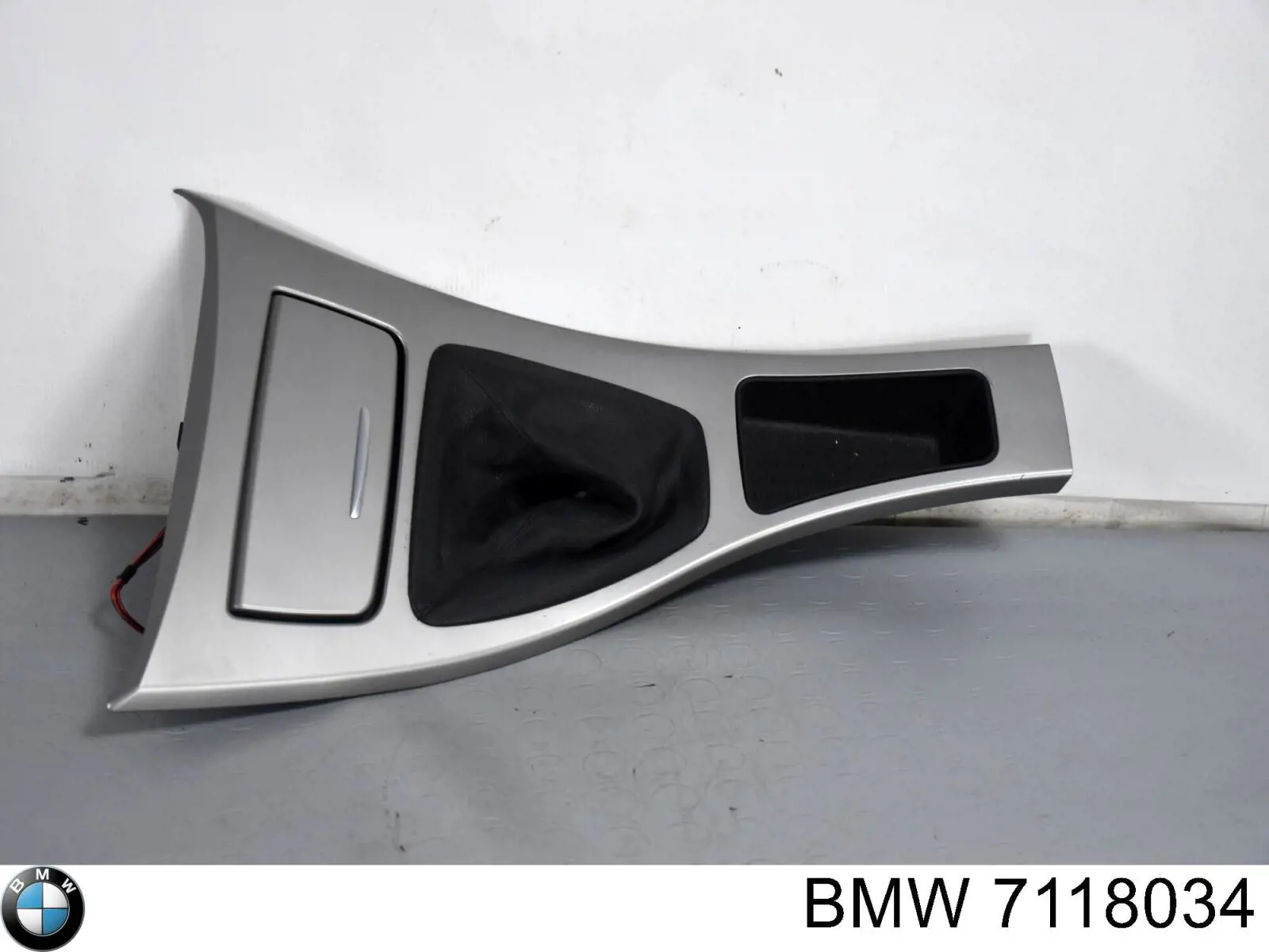  7118034 BMW