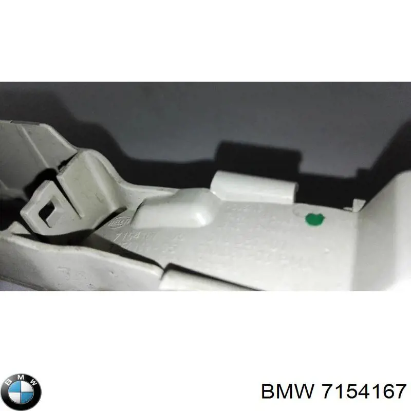Повторитель поворота на крыле левый 7154167 BMW
