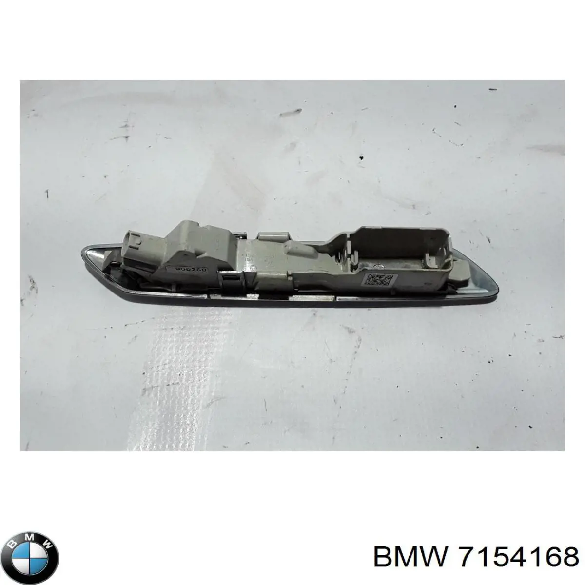 Повторитель поворота на крыле правый BMW 7154168 цена, от 10.65 USD