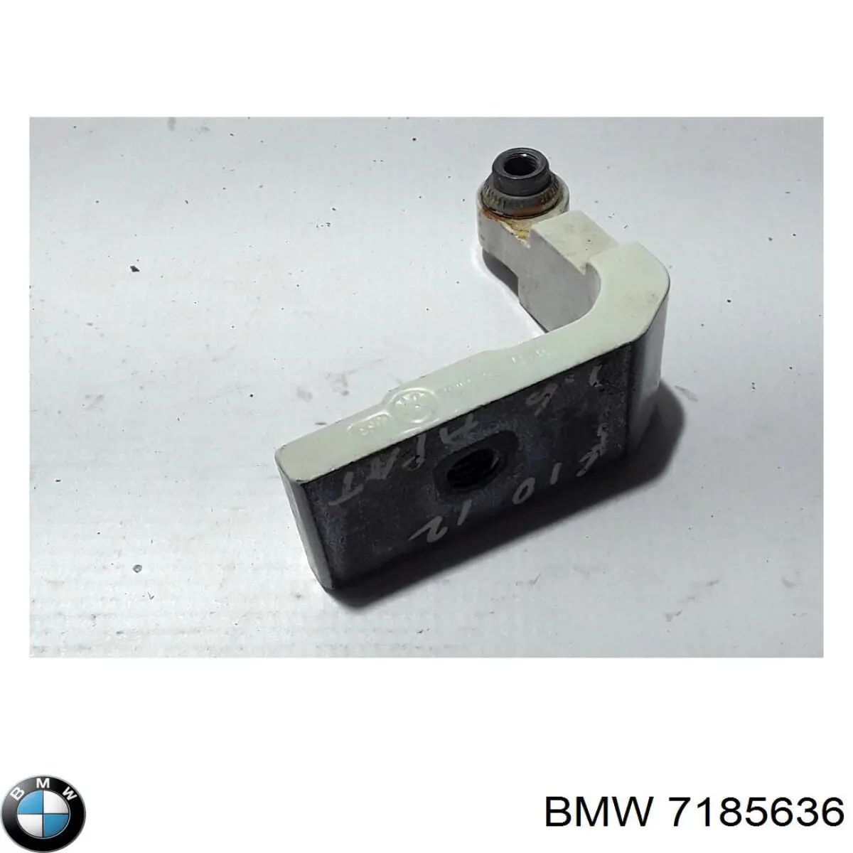 7185636 BMW 