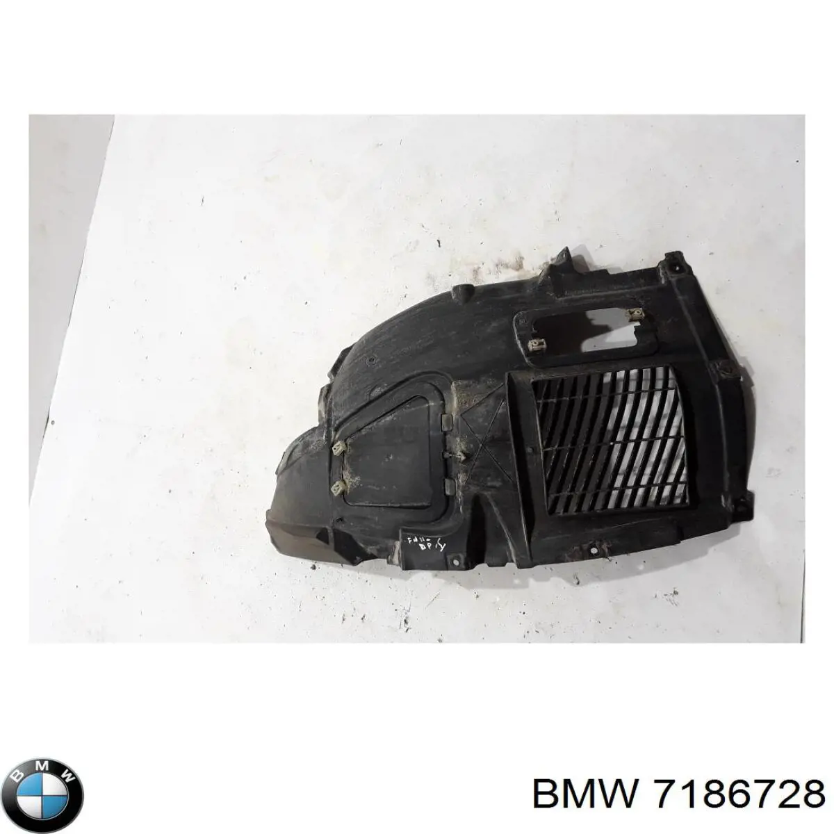 Подкрылок крыла переднего правый передний BMW 7186728 цена, от 25.71 USD
