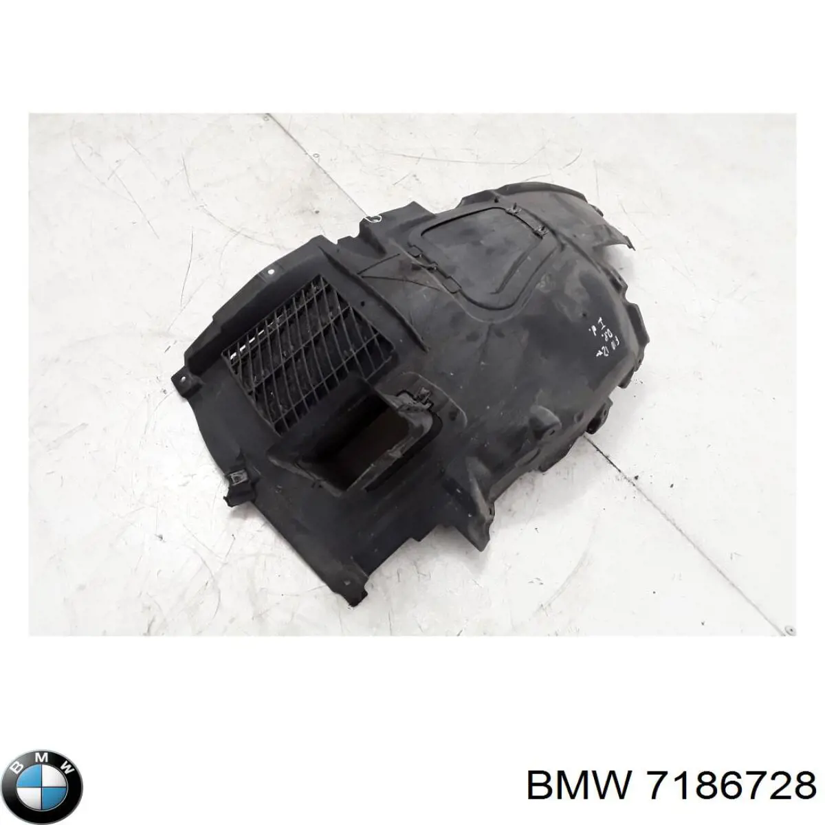 Купить 7186728 BMW Подкрылок крыла переднего правый передний