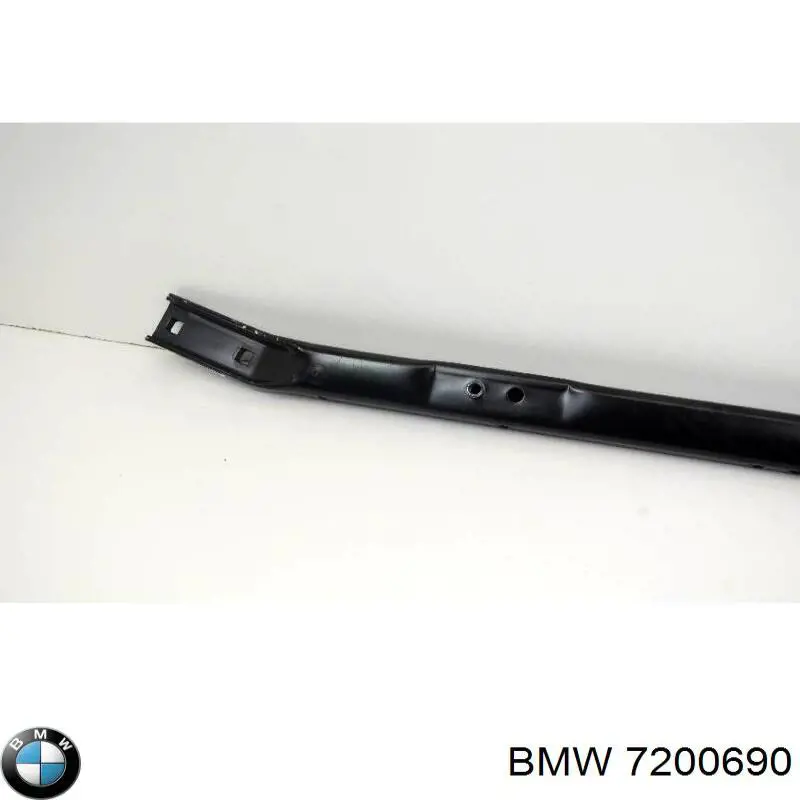 Накладка передней панели (суппорта радиатора) верхняя BMW 7200690 цена, от 47.24 USD