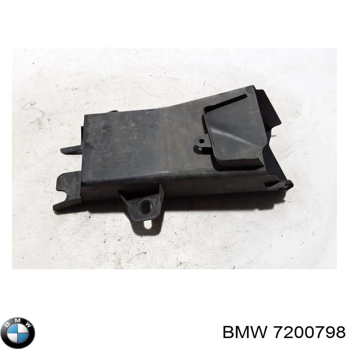 7200798 BMW воздуховод тормозного диска правый
