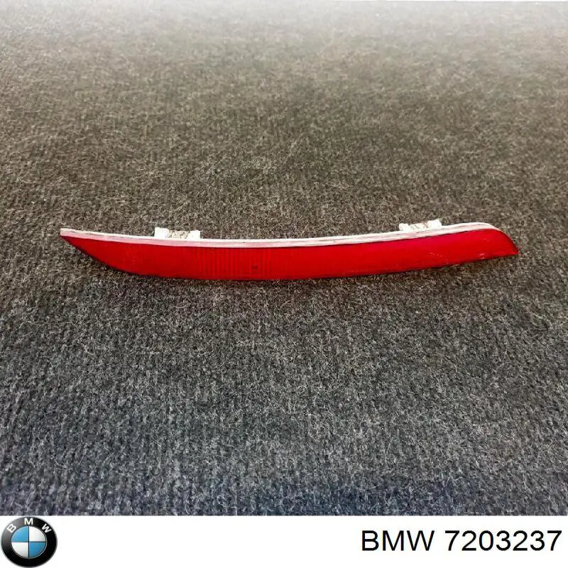 Левый отражатель заднего бампера 7203237 BMW