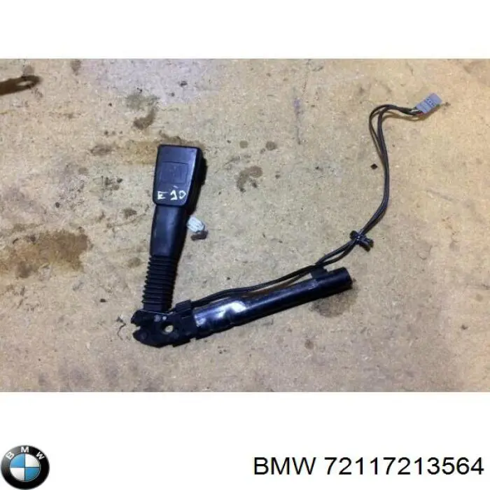 72117213564 BMW Рычаг фиксации ремня безопасности передний, правый