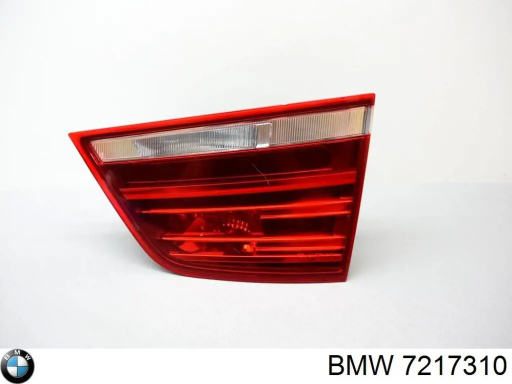Фонарь задний внутренний правый BMW 7217310