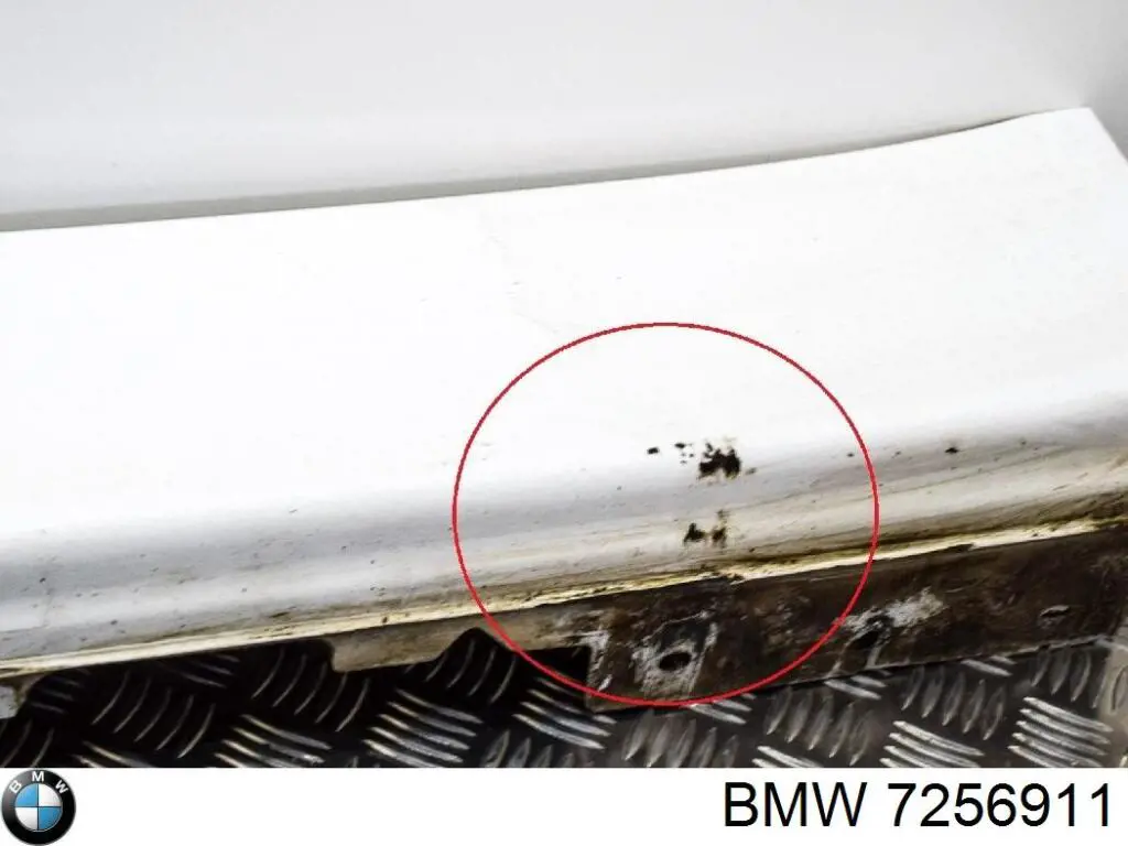 Накладка (молдинг) порога наружная левая 7256911 BMW