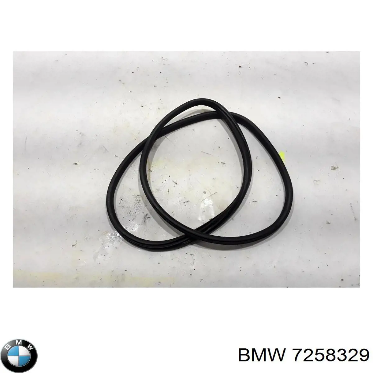 7258329 BMW Уплотнитель двери передней (на кузове)
