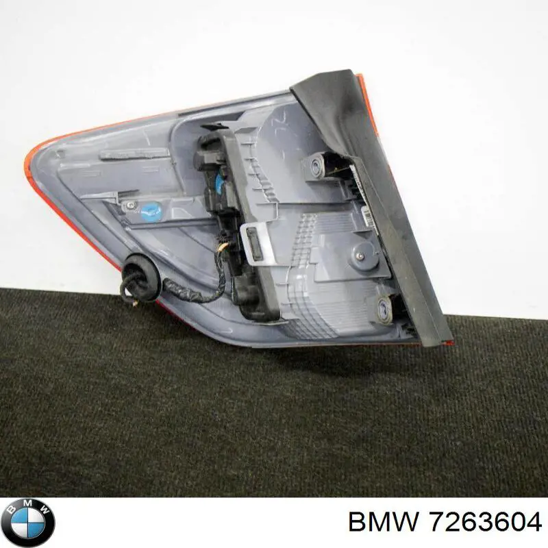Купить 7263604 BMW Рамка задней фары