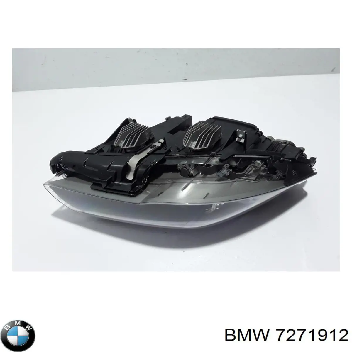 Фара правая Autotechteile 7016399