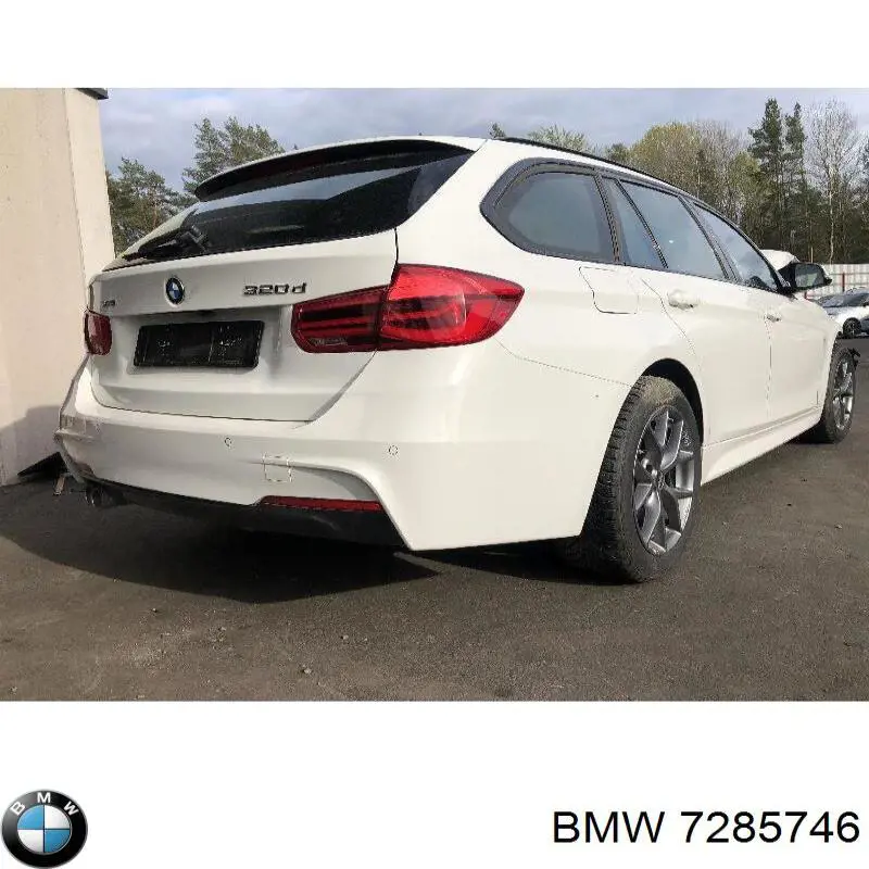 7285746 BMW Правый катафот бампера