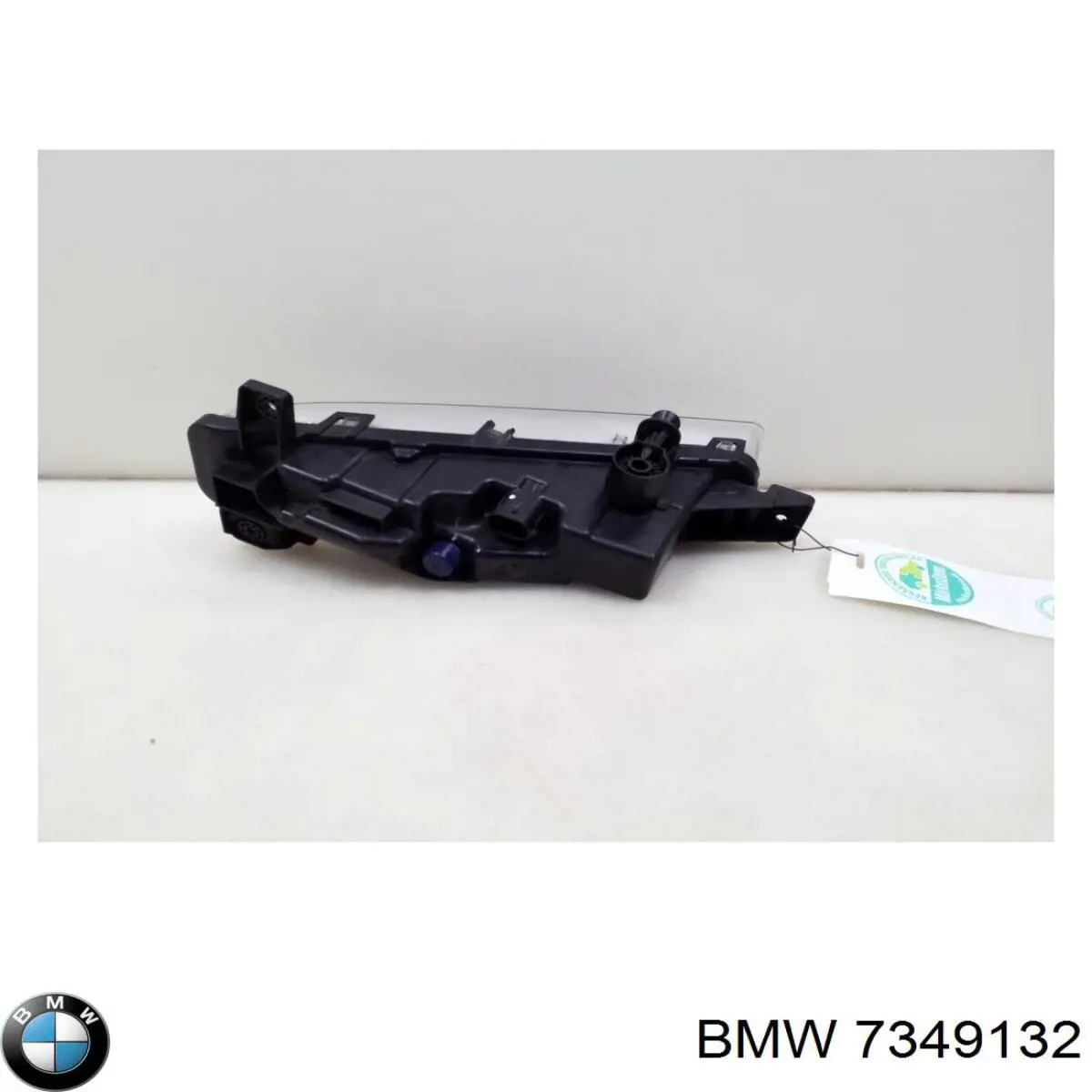 7349132 BMW Противотуманка правая