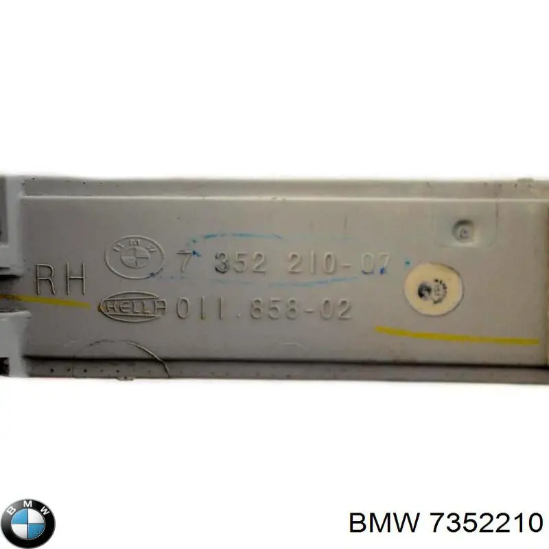 7352210 BMW Правый катафот бампера
