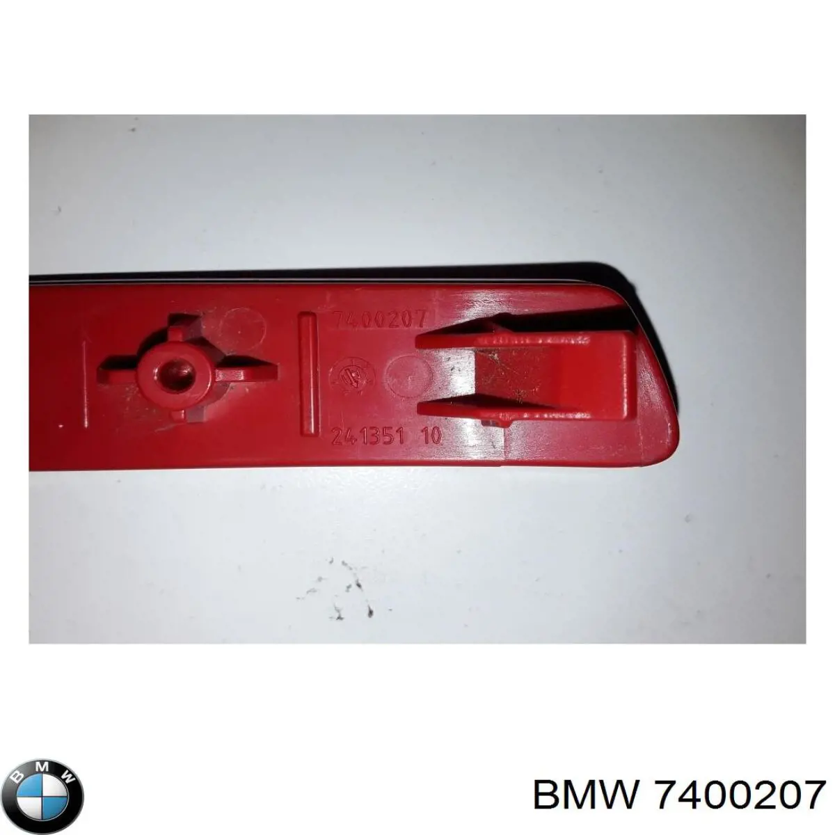 Левый отражатель заднего бампера 7400207 BMW