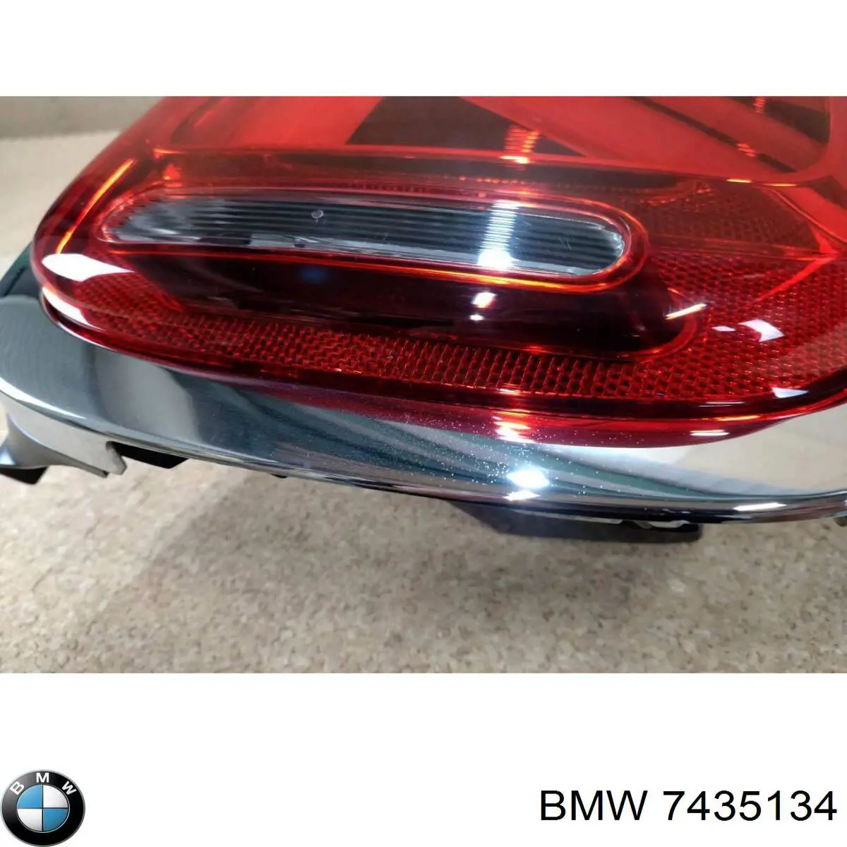 Задний фонарь 7435134 BMW