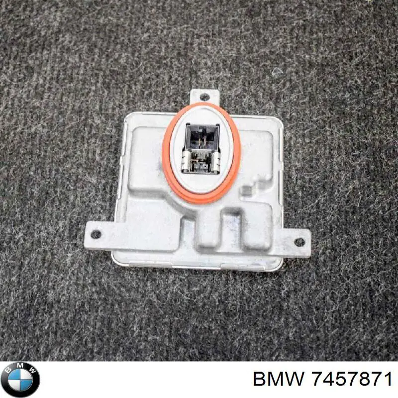 7457871 BMW 