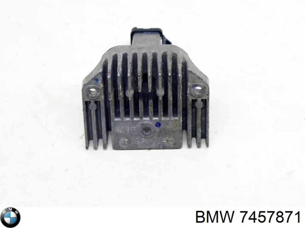  7457871 BMW