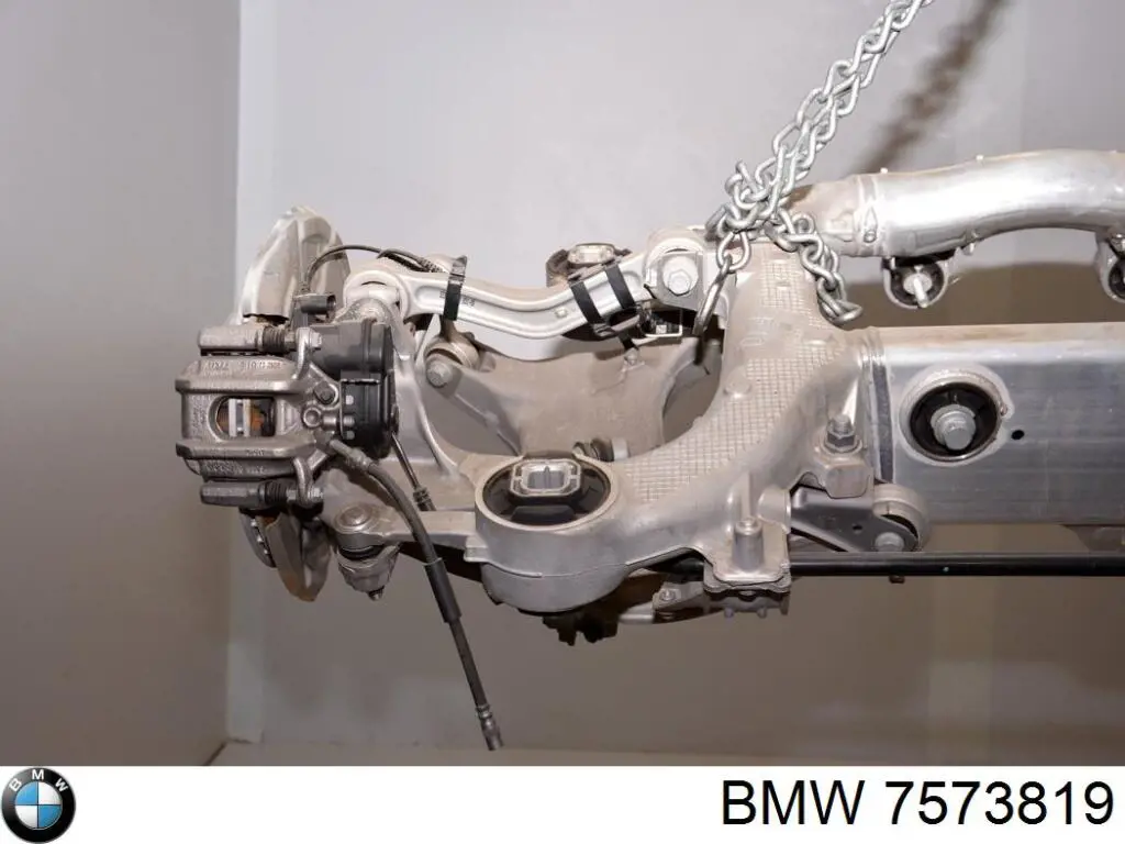  7573819 BMW