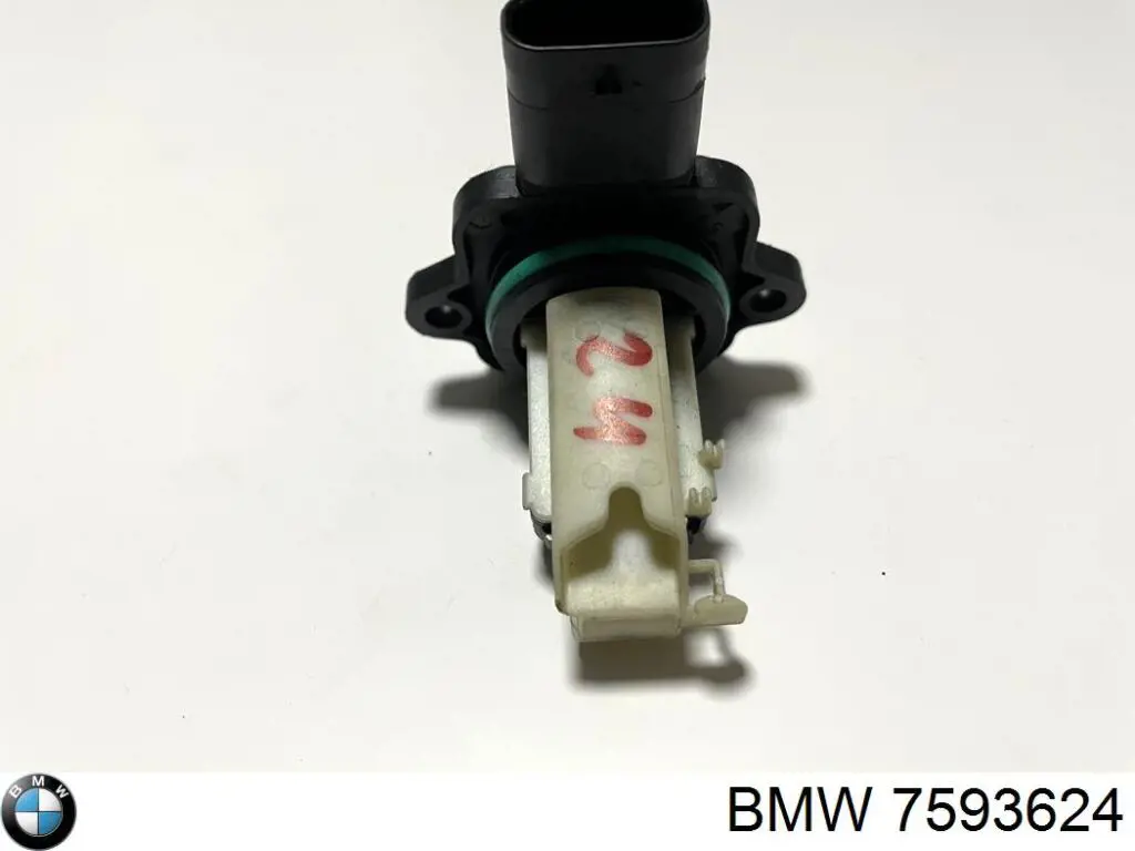 Датчик массового расхода воздуха BMW 7593624 цена, от 34.35 USD
