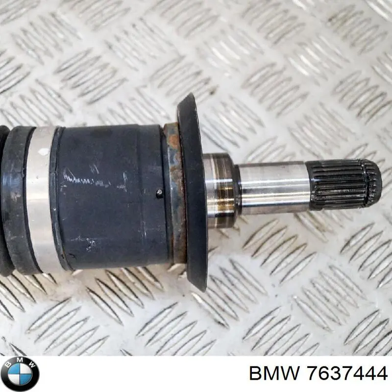 Полуось задняя правая BMW 7637444 цена, от 50.68 USD