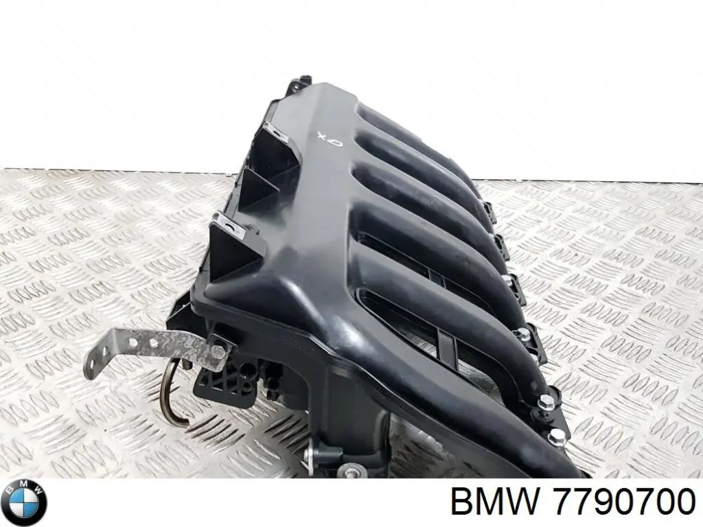 Купить 7790700 BMW Впускной коллектор