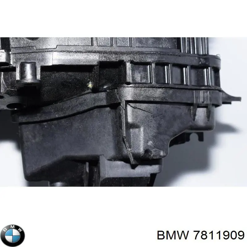 Купить 7811909 BMW Впускной коллектор