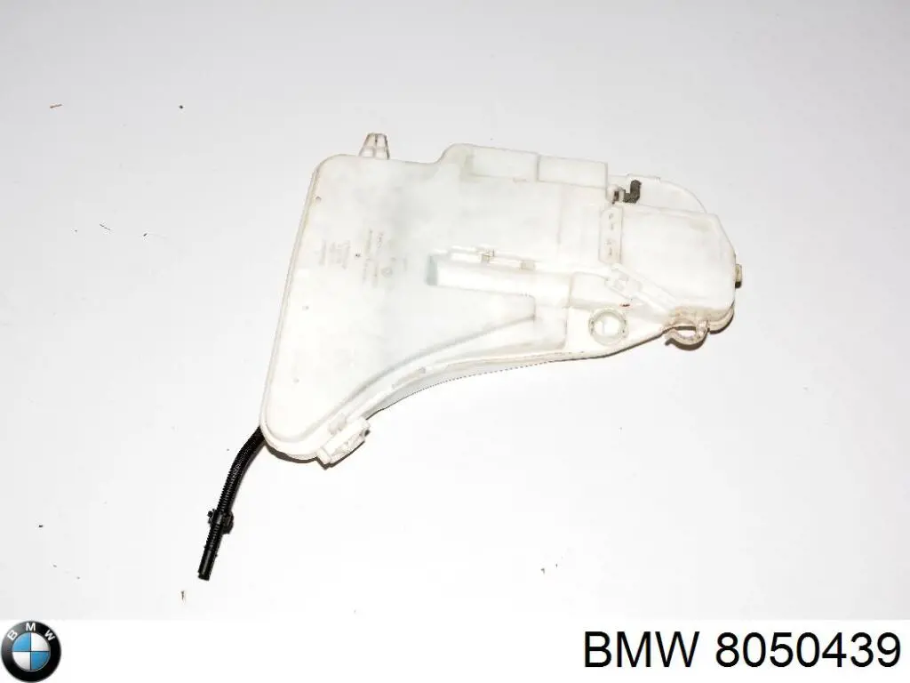  BMW 8050439 цена, от 22.57 USD
