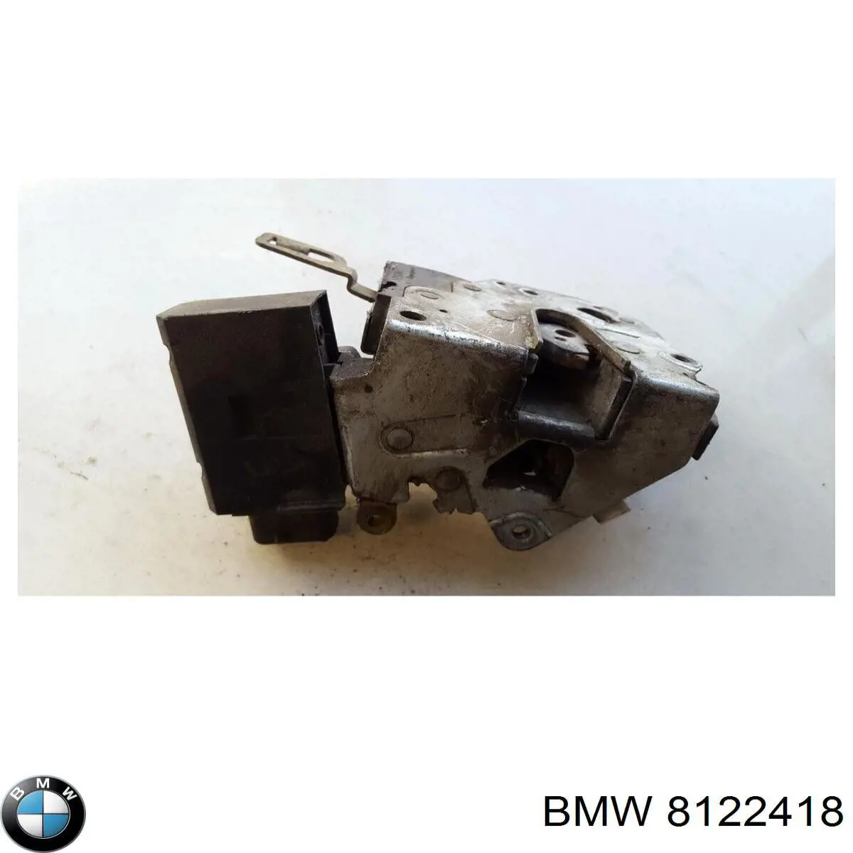 8122418 BMW Внутренний дверной замок