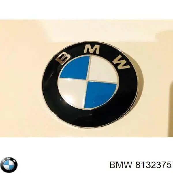 8132375 BMW эмблема капота