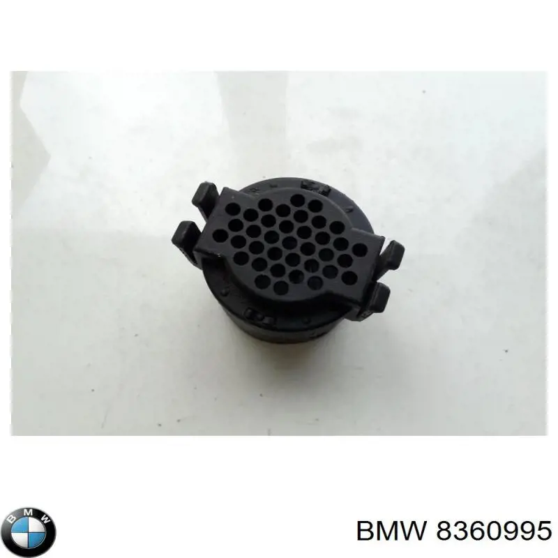Радиатор кондиционера 8360995 BMW