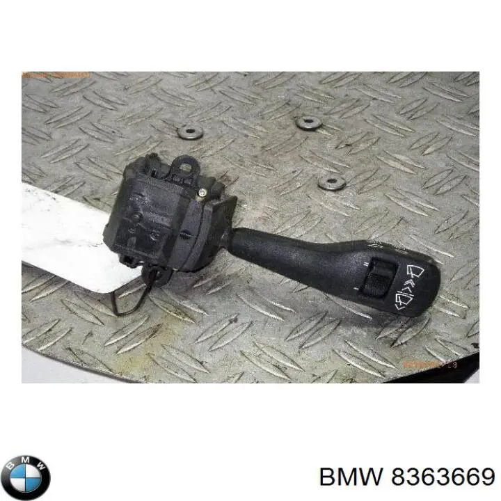 Подрулевой правый переключатель  BMW 8363669