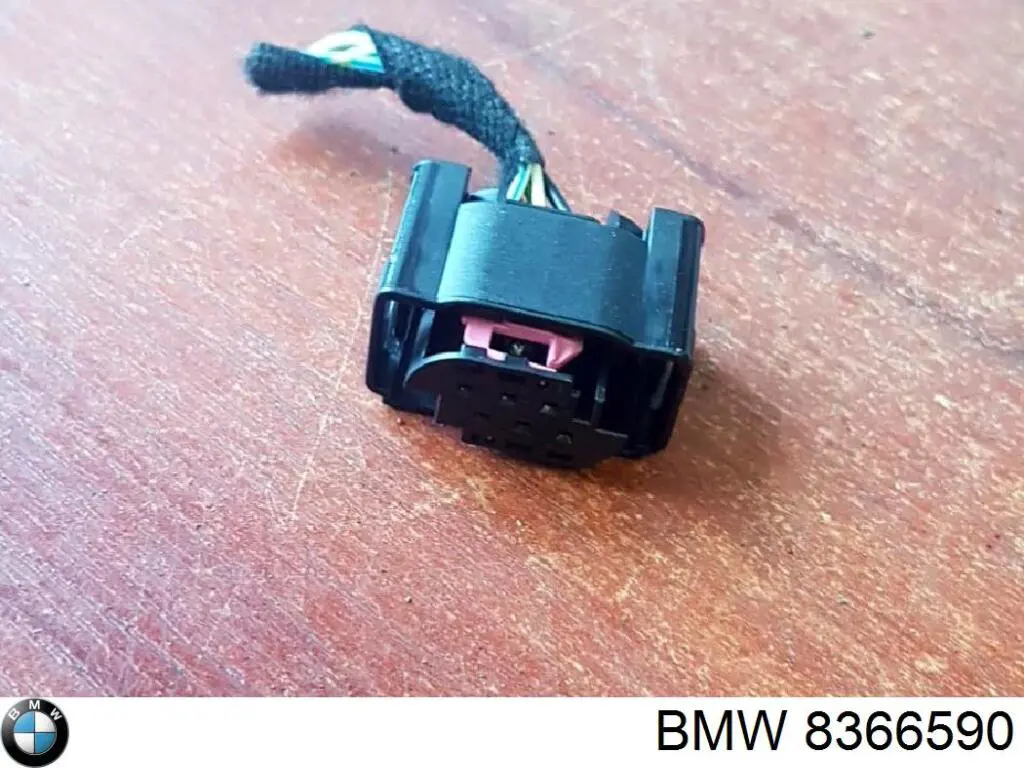  8366590 BMW