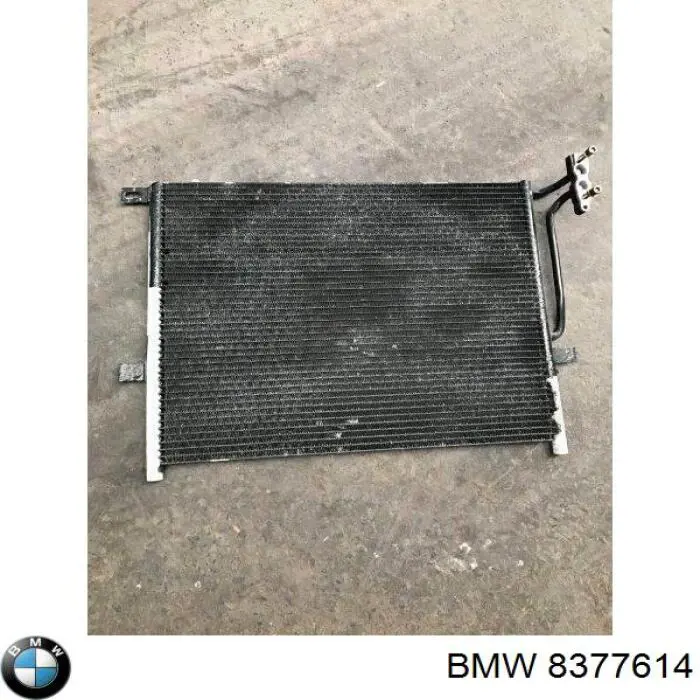 8377614 BMW радиатор кондиционера