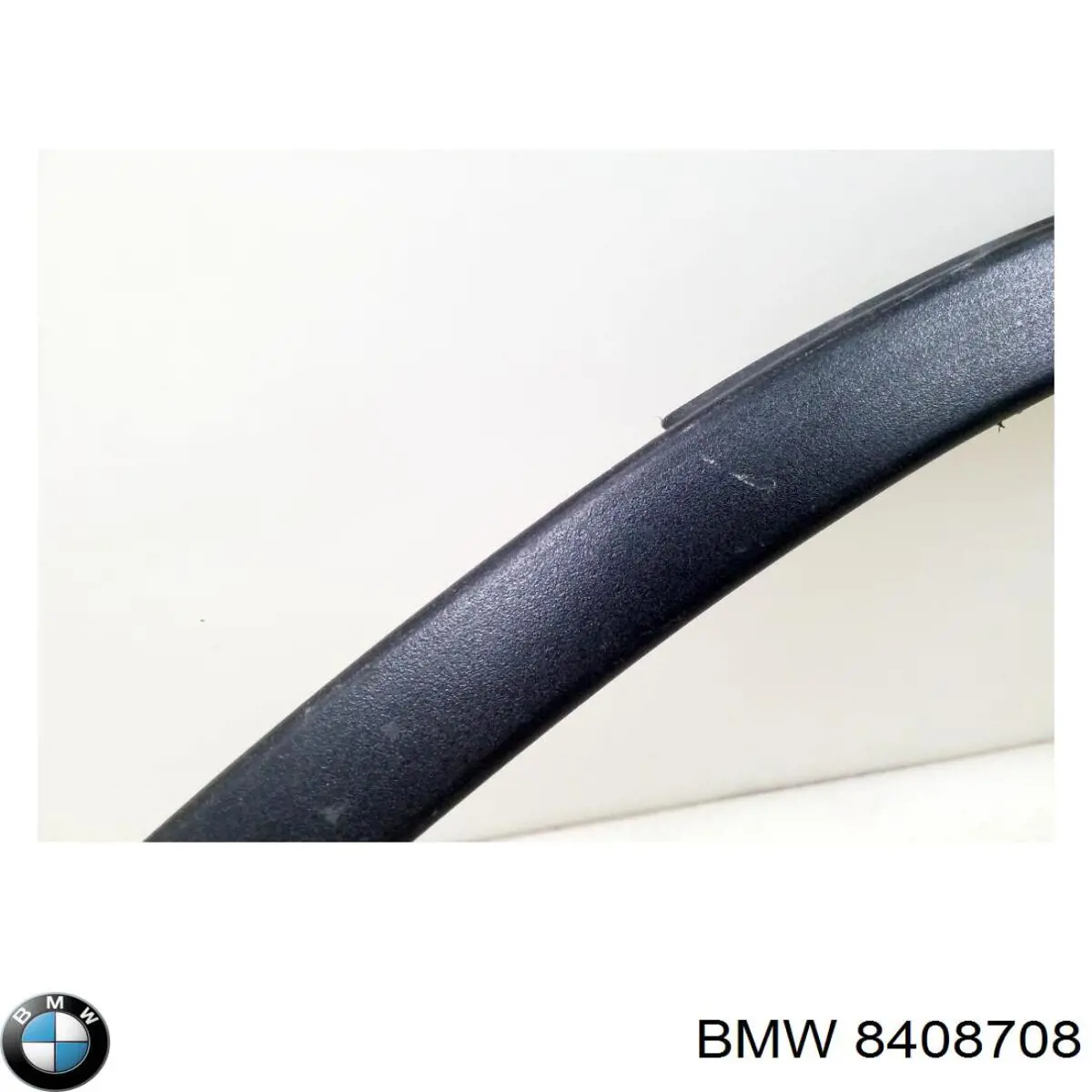 Расширитель (накладка) арки заднего крыла правый 8408708 BMW