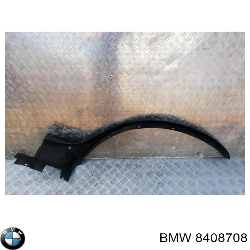 8408708 BMW Молдинг задней арки крыла, правый