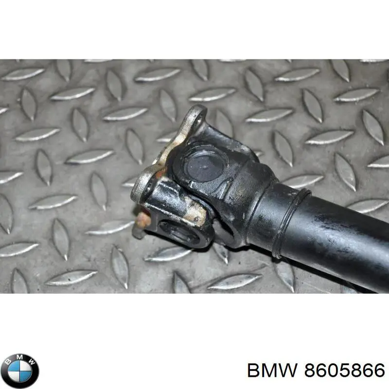 Вал карданный к переднему мосту BMW 8605866 цена, от 167.32 USD