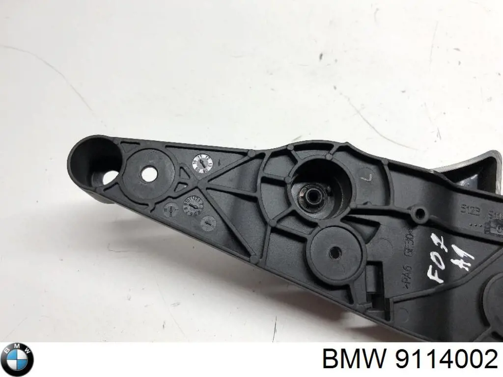 Ручка открывания капота 9114002 BMW