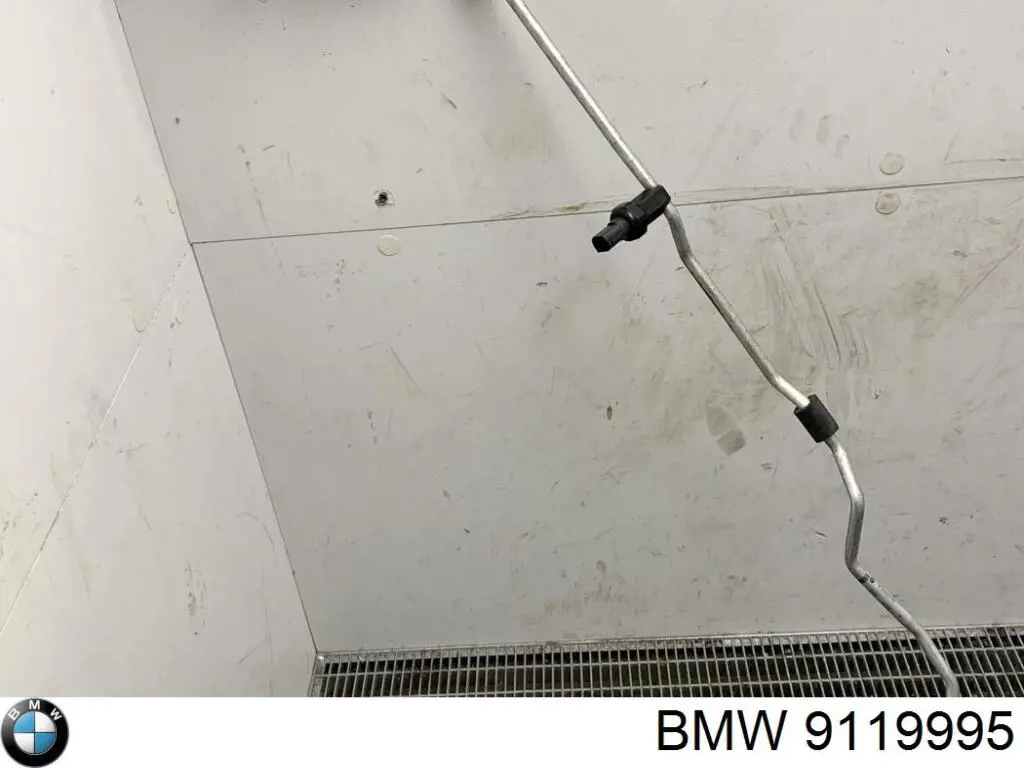 Шланг кондиционера, от компрессора к радиатору 64539119995 BMW