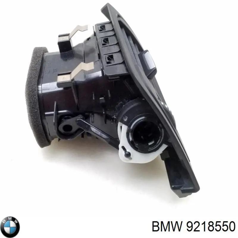 Решетка вентиляции салона на "торпедо", правая BMW 9218550