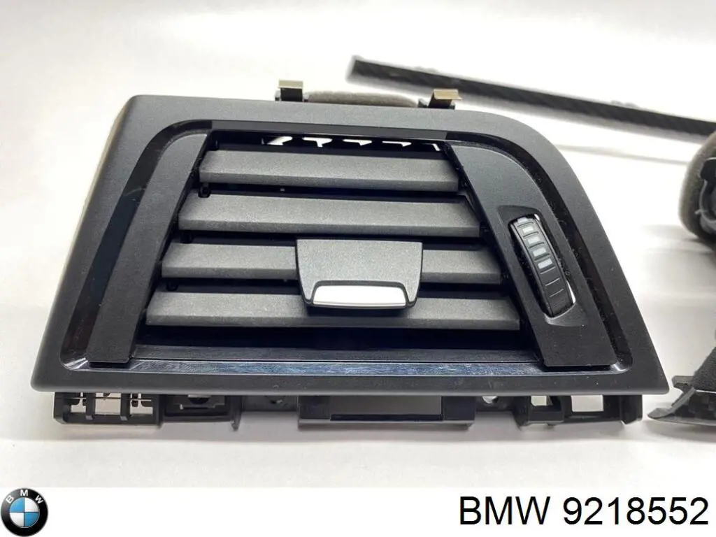 9218552 BMW Решетка воздуховода